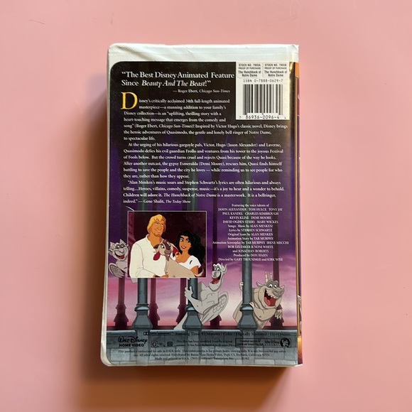 Vintage The Hunchback of Notre Dame VHS movie - Picture 2 of 12